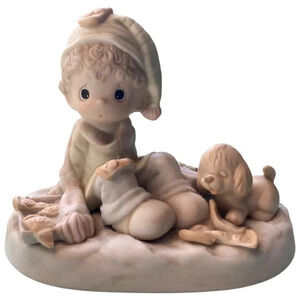 1997 Precious Moments PIZZA ON EARTH Figurine